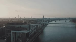 Blick auf den Rheinauhafen in Köln von schräg oben